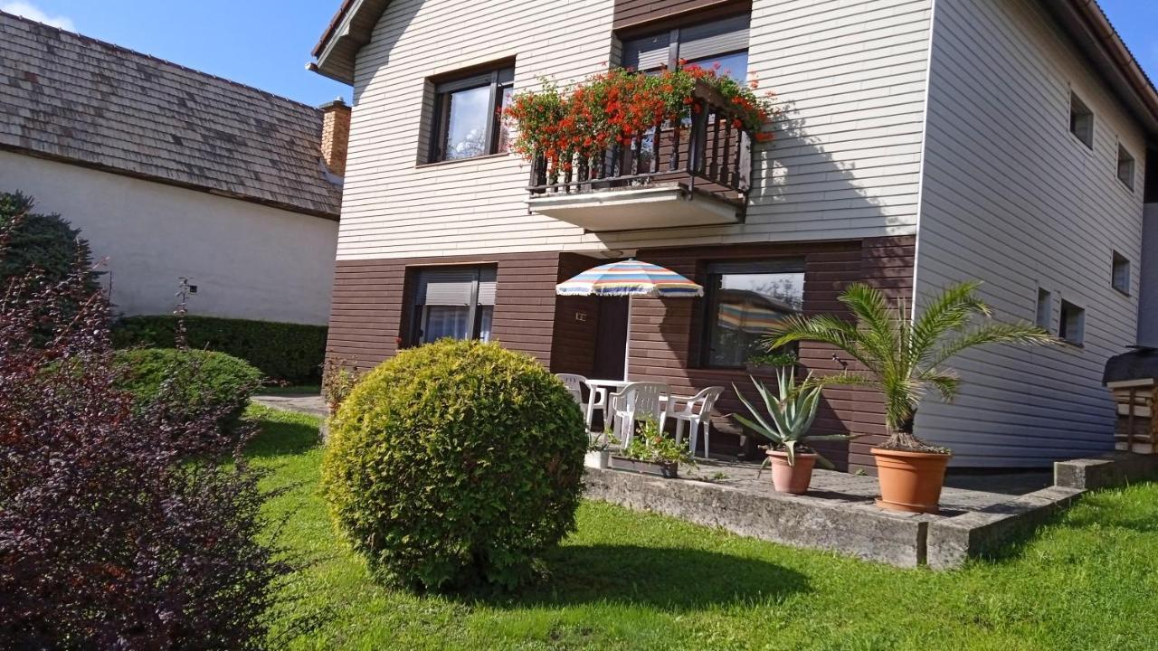 Apartman 6 Km Od Centra Banskej Bystrice バンスカー・ビストリツァ エクステリア 写真